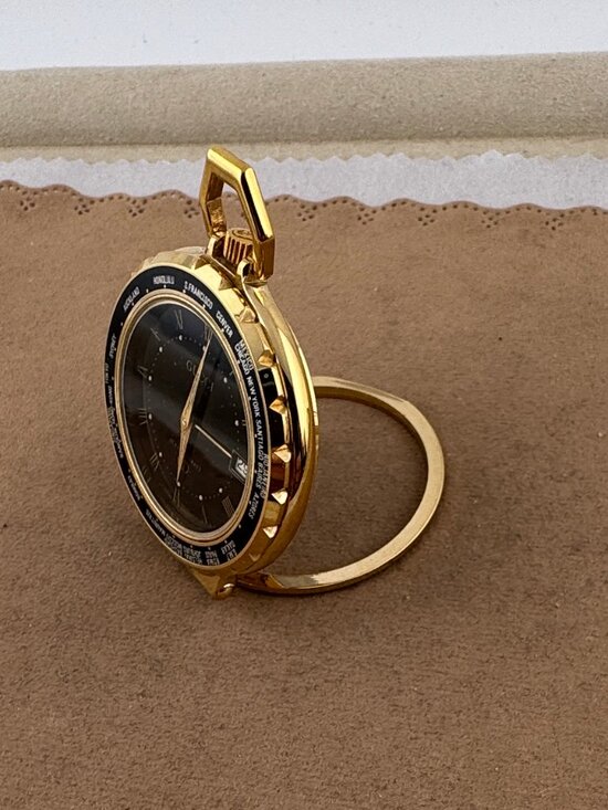Almost NEW Gucci World Alarm Clock Vintage Rare Gucci Quartz Travel Alarm Clock main image 10